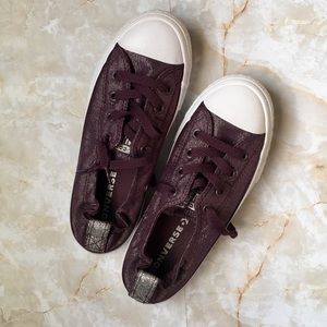 NWOT Converse Purple/Metallic Elastic Girls Size 2